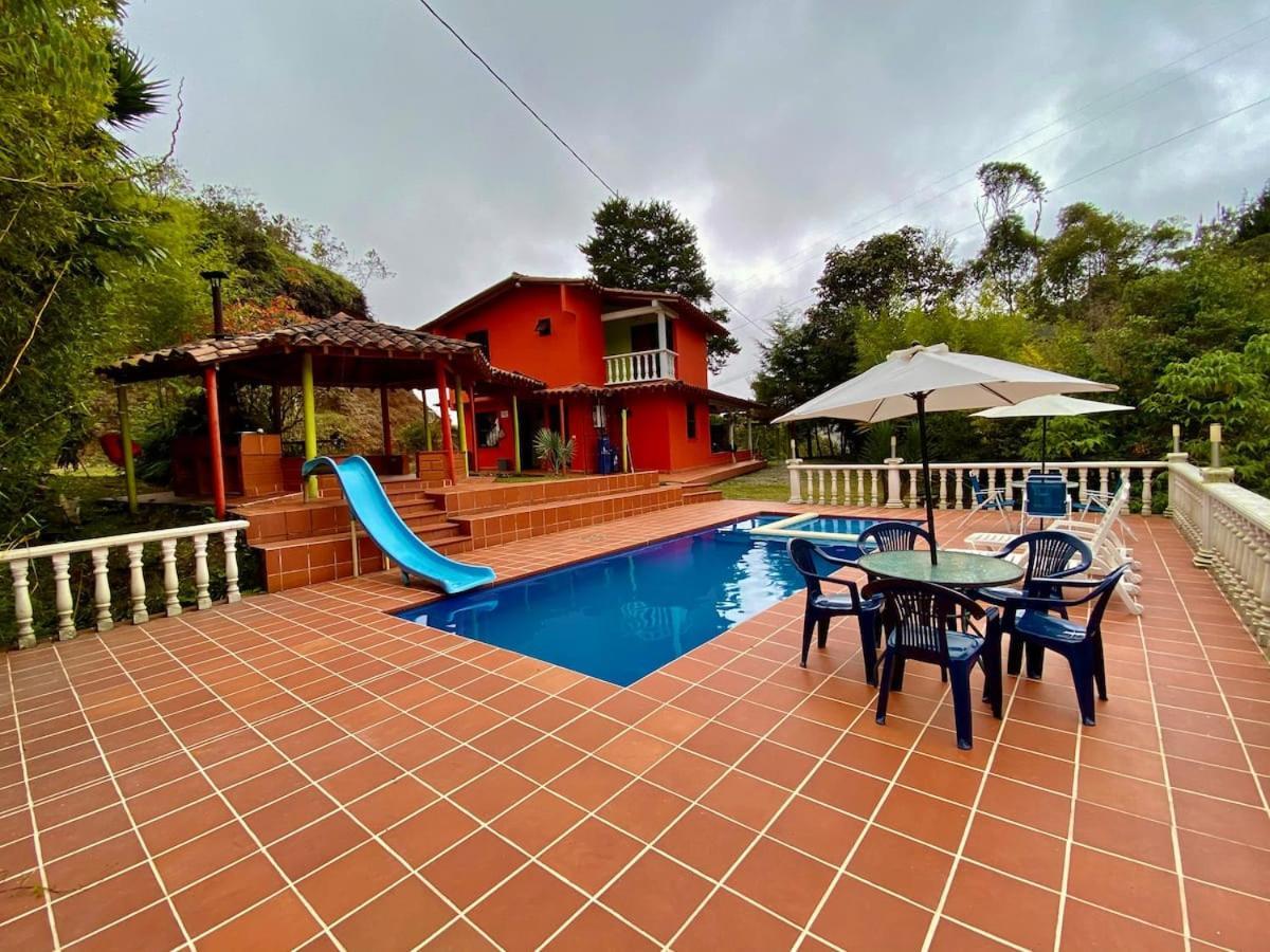Finca Hotel La Bonita Guatape Exterior photo