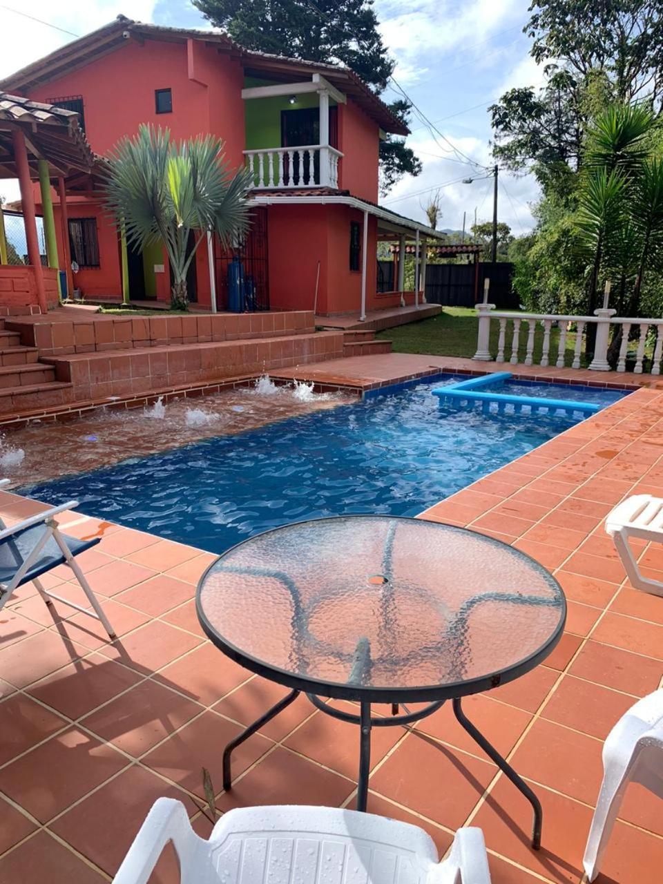 Finca Hotel La Bonita Guatape Exterior photo