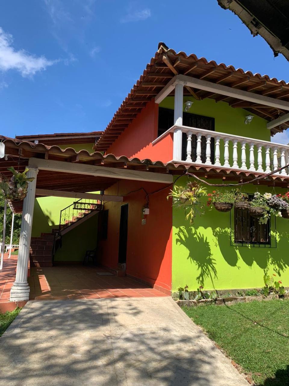 Finca Hotel La Bonita Guatape Exterior photo